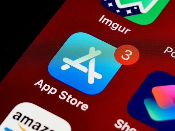 Quels sont les avantages des technologies d'économie de batterie sur les smartphones ?